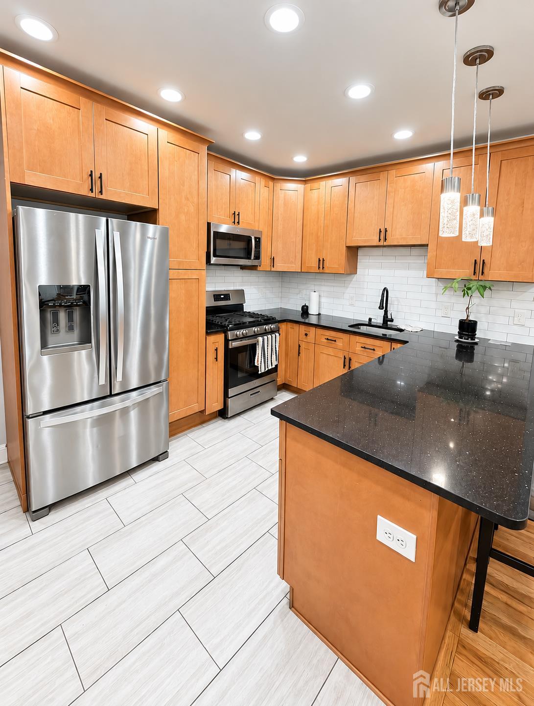 457 Division Street Perth Amboy NJ 08861