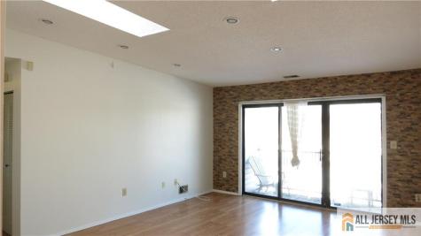 363 Lancaster Court Piscataway NJ 08854