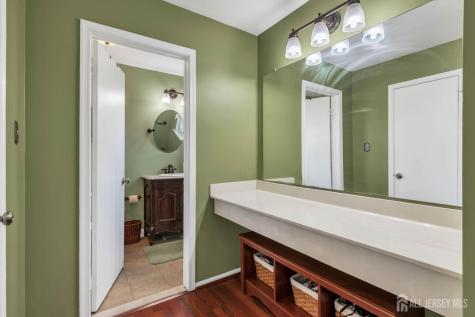 216 Coldspring Court Franklin NJ 08873
