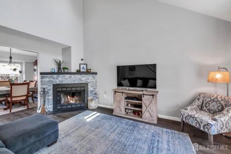 216 Coldspring Court Franklin NJ 08873