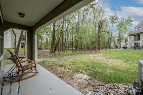 17 Chelmsford Court Evesham NJ 08053