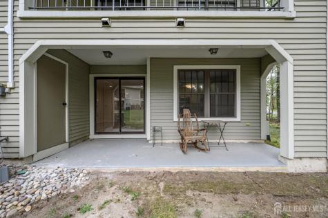 17 Chelmsford Court Evesham NJ 08053
