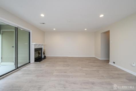 17 Chelmsford Court Evesham NJ 08053