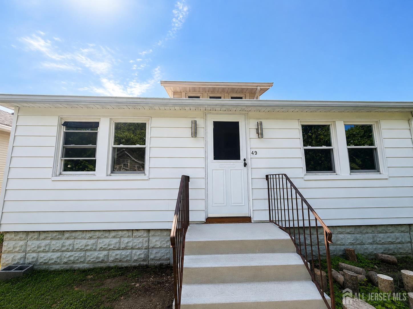 49 Lincoln Court Keansburg NJ 07735