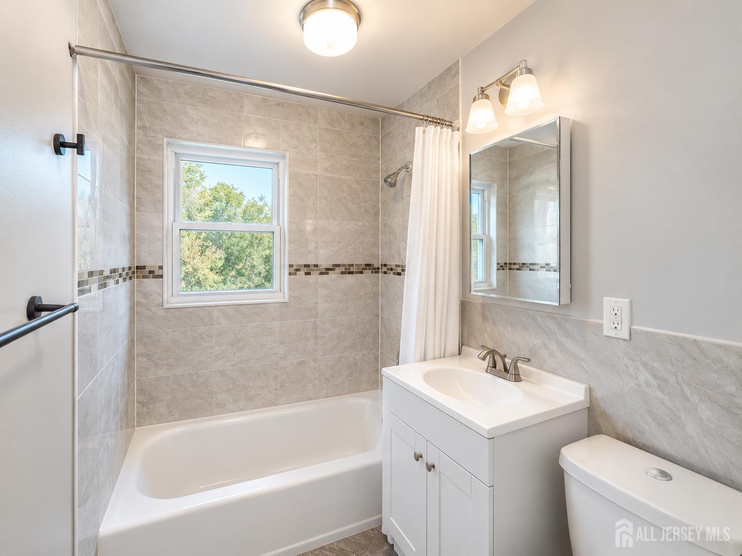 38 Macarthur Drive Edison NJ 08837
