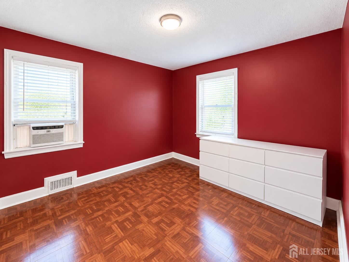 38 Macarthur Drive Edison NJ 08837