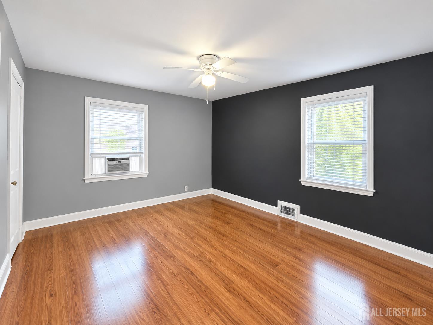 38 Macarthur Drive Edison NJ 08837