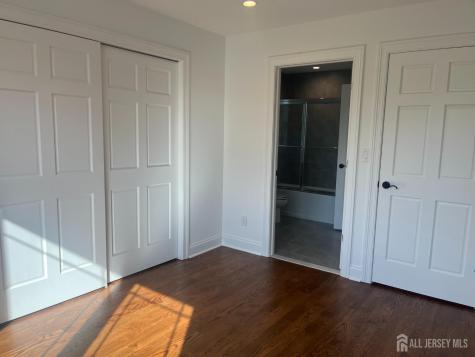 12 Moyse Place Edison NJ 08820