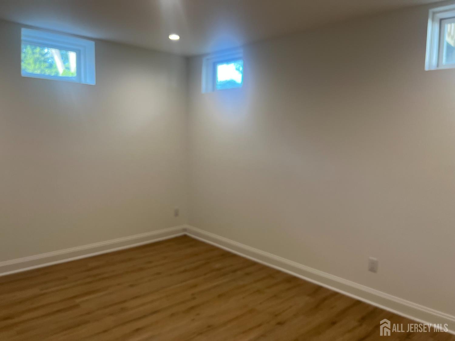 12 Moyse Place Edison NJ 08820