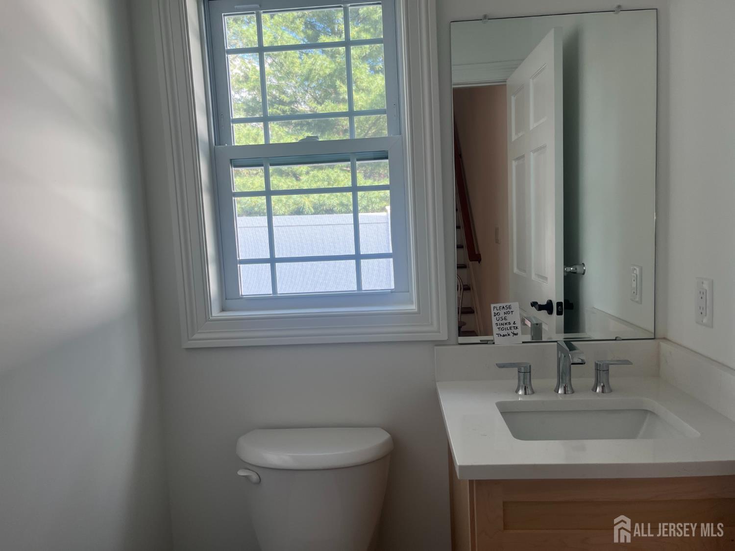 12 Moyse Place Edison NJ 08820