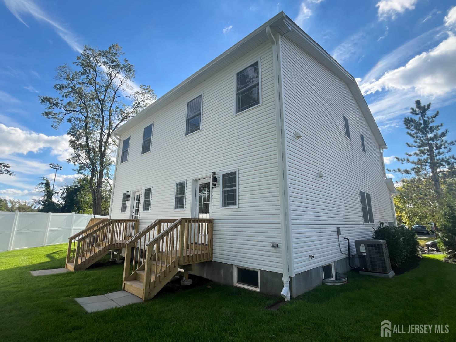 12 Moyse Place Edison NJ 08820