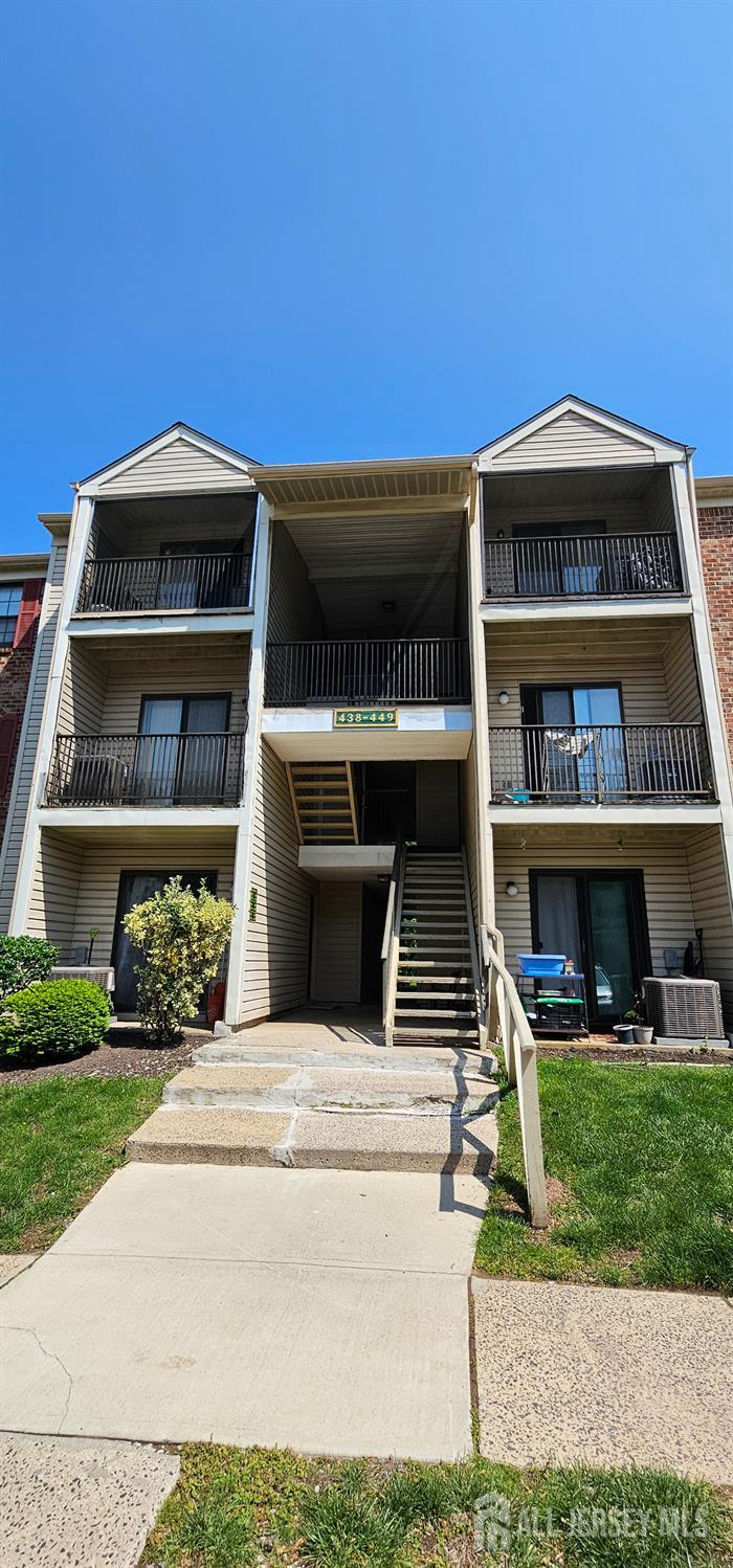 447 Lancaster Court Piscataway NJ 08854