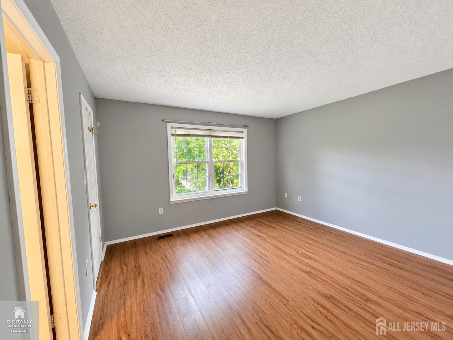 29 Albury Way North Brunswick NJ 08902