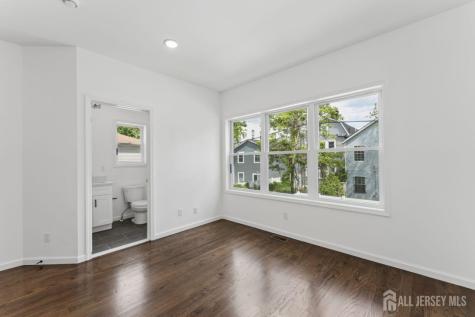 910 Bergen Street Newark NJ 07112