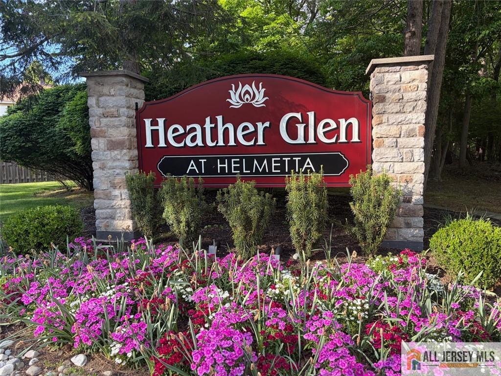 2509 Candlelight Court Helmetta NJ 08828