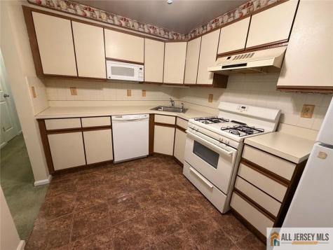 2509 Candlelight Court Helmetta NJ 08828