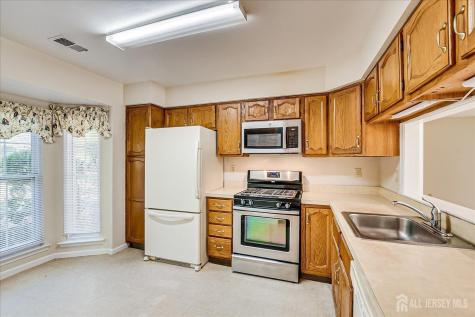 1801 Timber Oaks Road Edison NJ 08820
