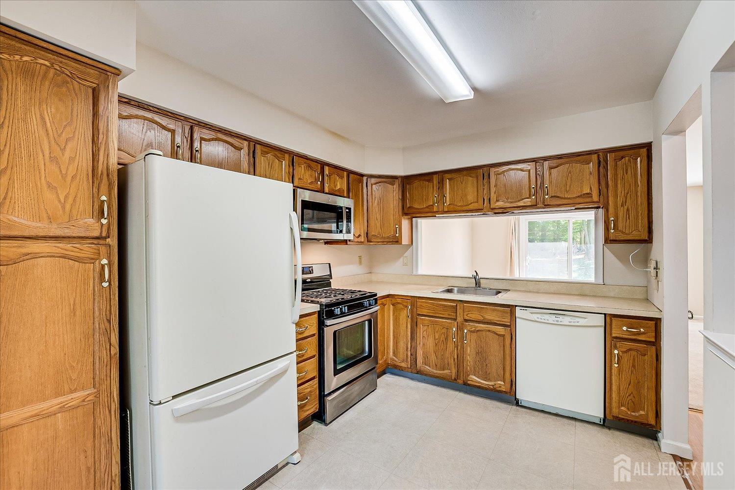 1801 Timber Oaks Road Edison NJ 08820