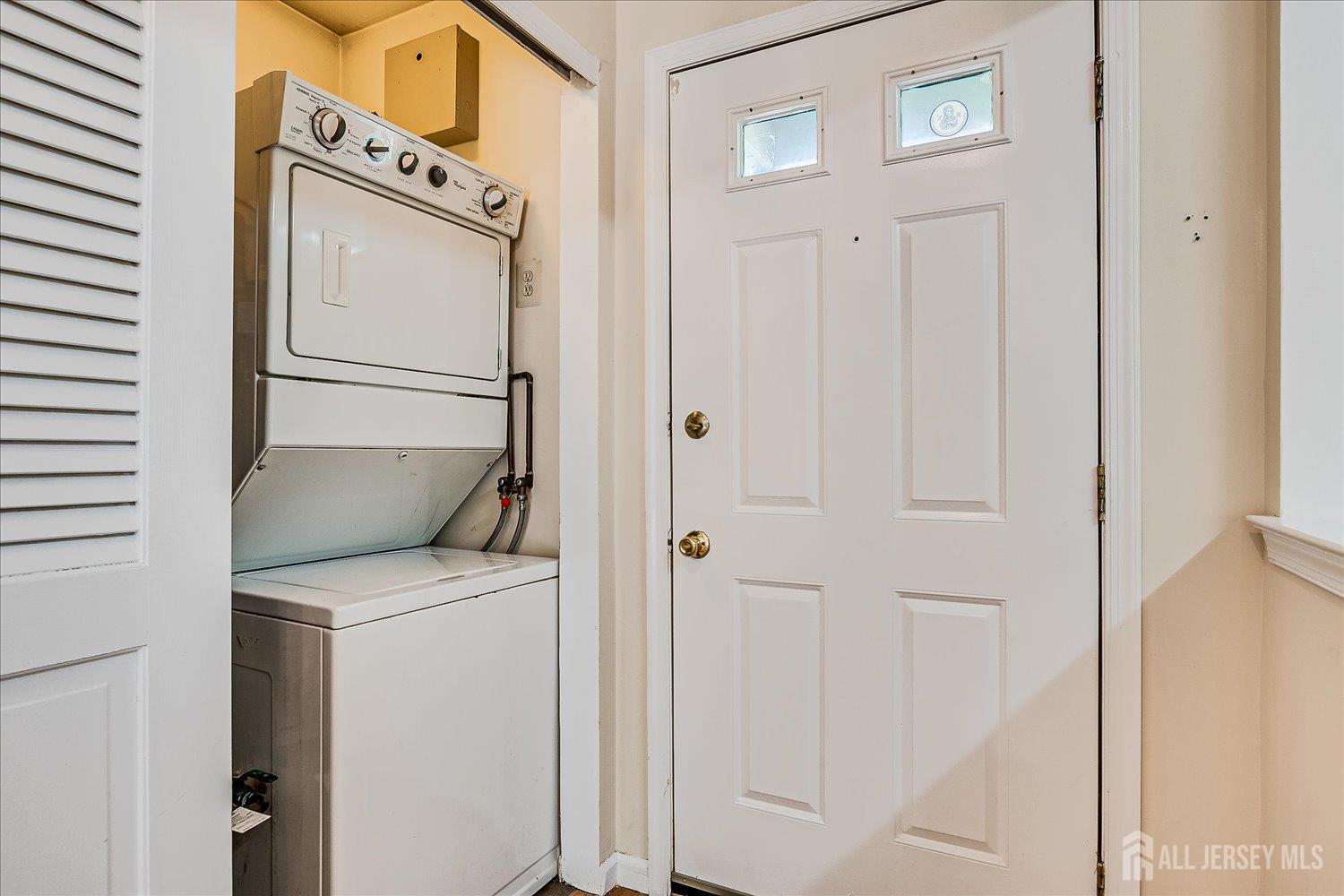 1801 Timber Oaks Road Edison NJ 08820