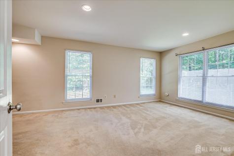 1801 Timber Oaks Road Edison NJ 08820