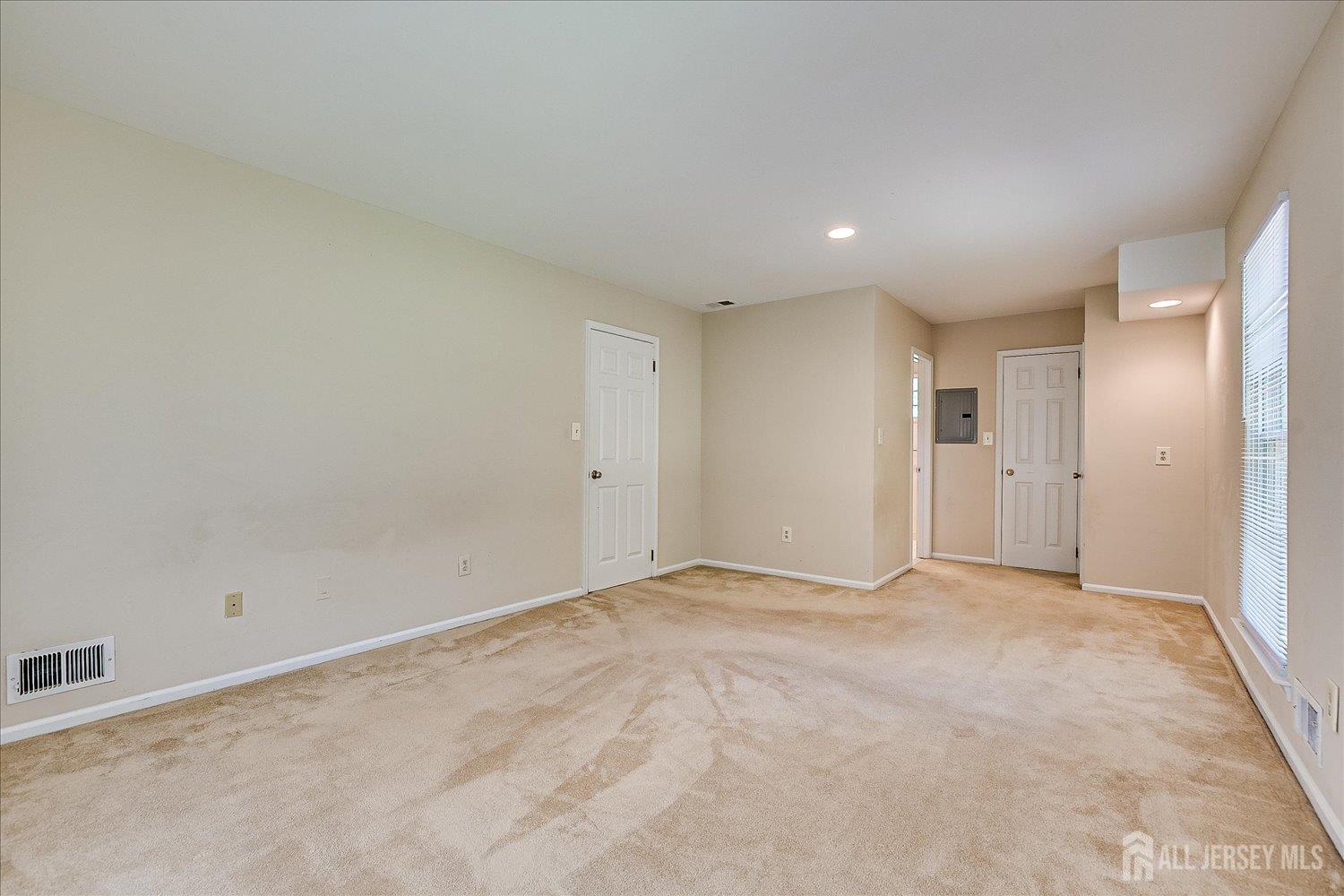 1801 Timber Oaks Road Edison NJ 08820