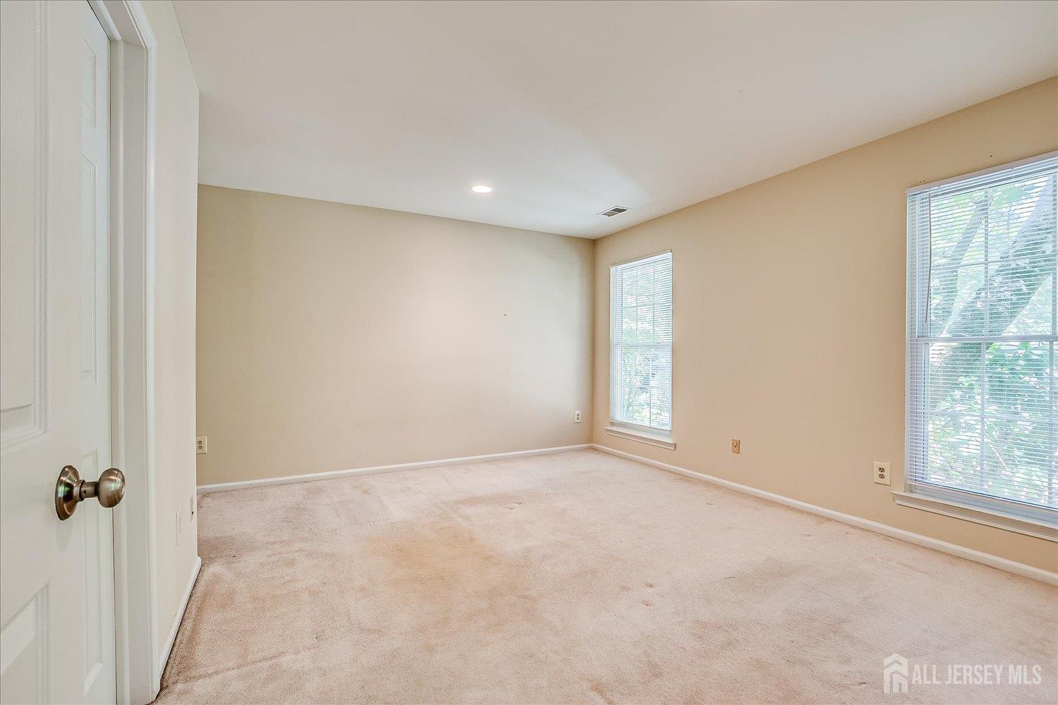 1801 Timber Oaks Road Edison NJ 08820