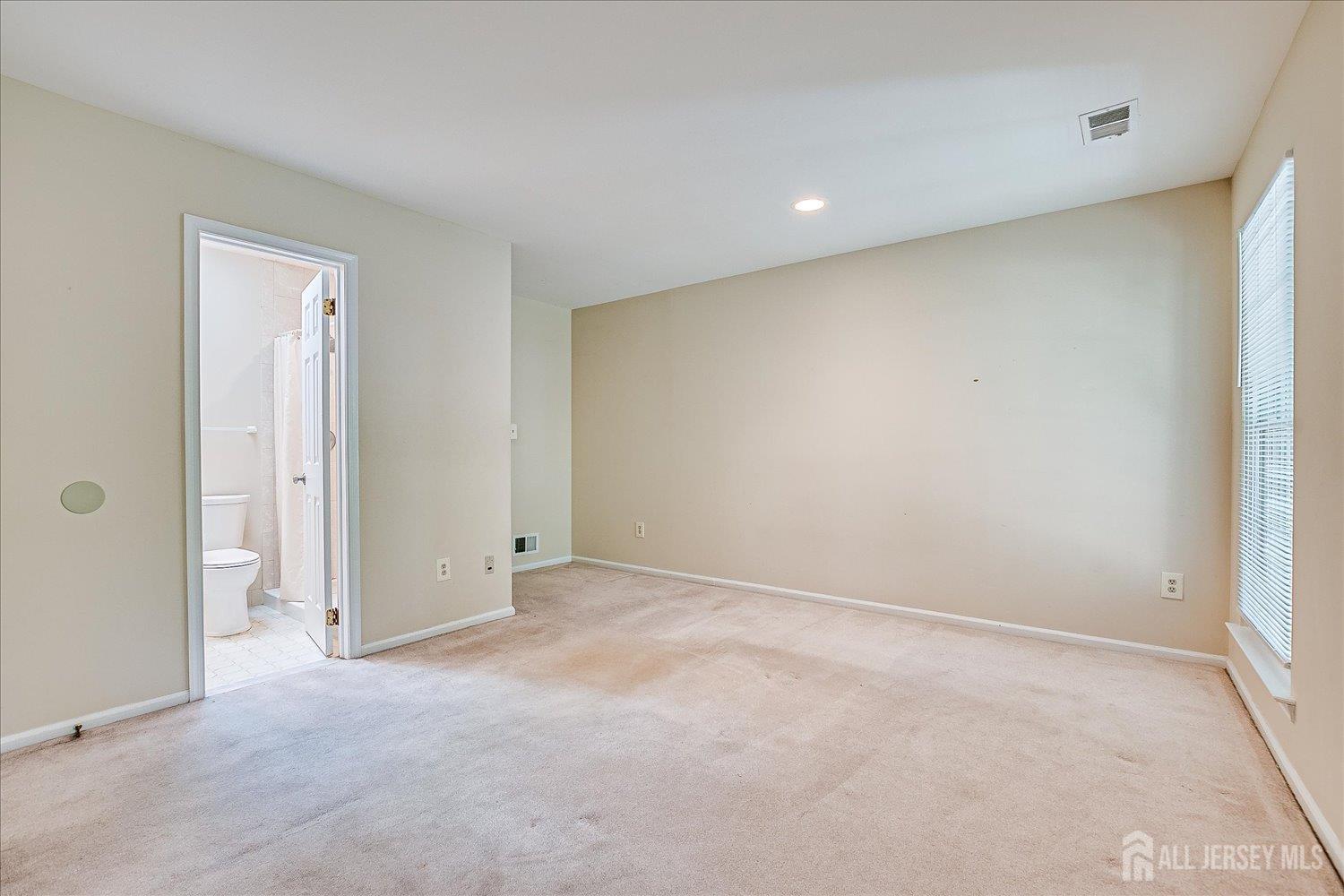 1801 Timber Oaks Road Edison NJ 08820