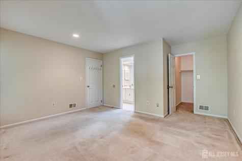 1801 Timber Oaks Road Edison NJ 08820