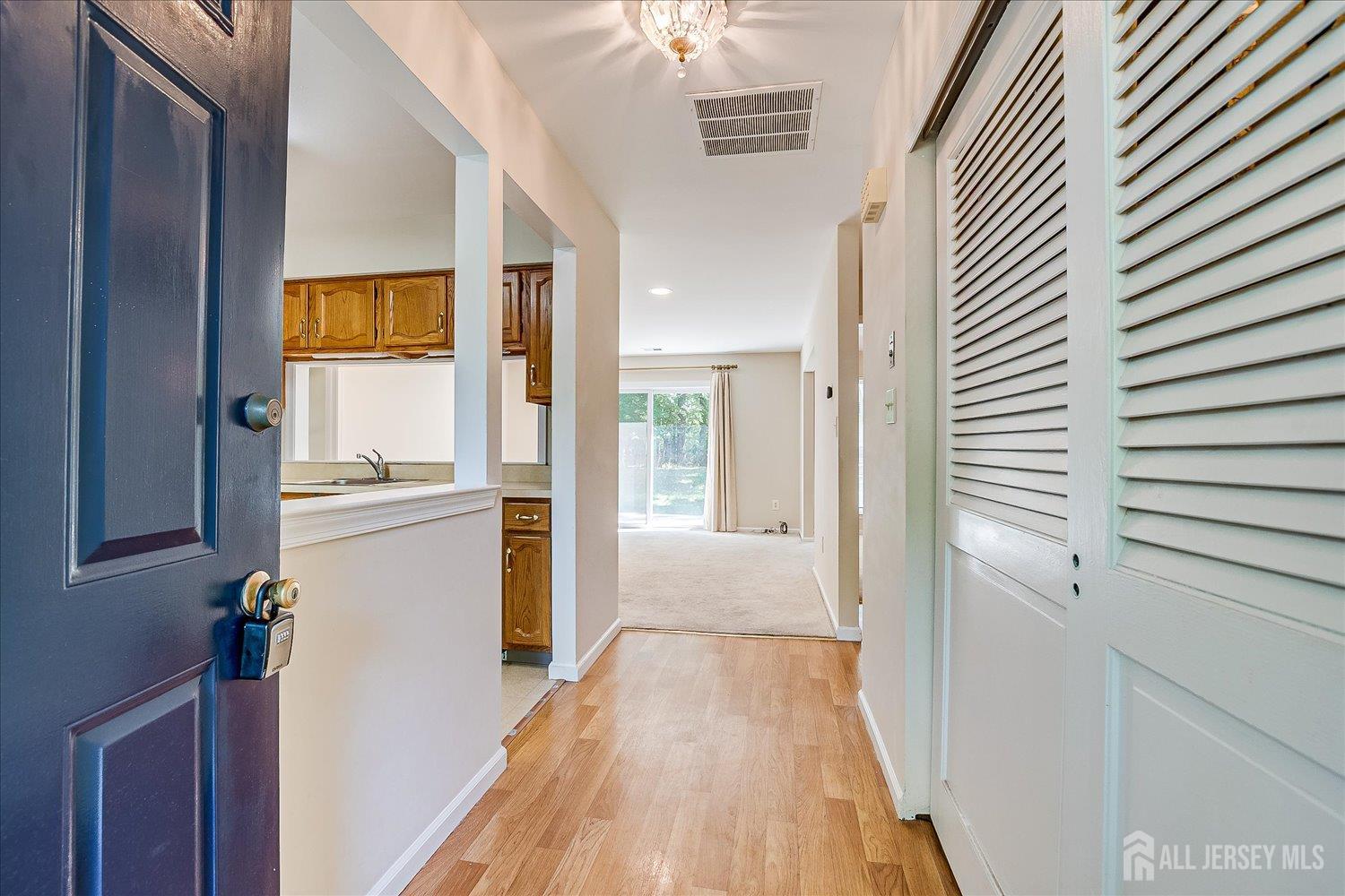 1801 Timber Oaks Road Edison NJ 08820