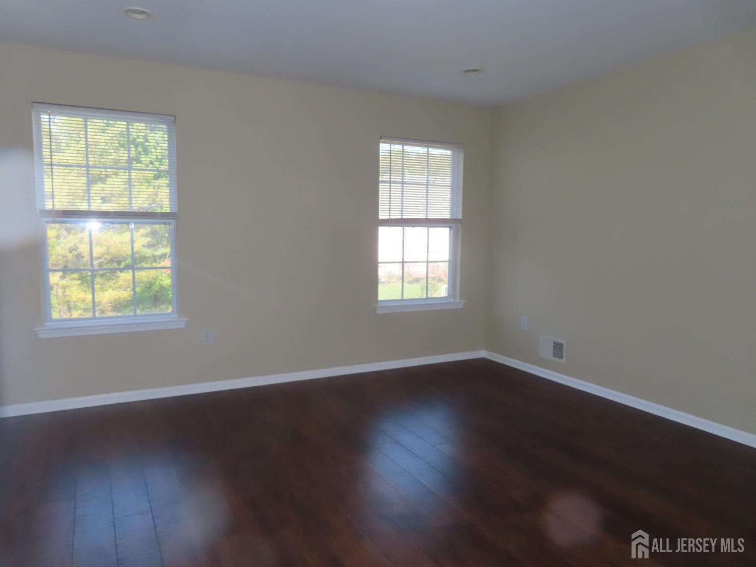 107 Amy Drive North Brunswick NJ 08902