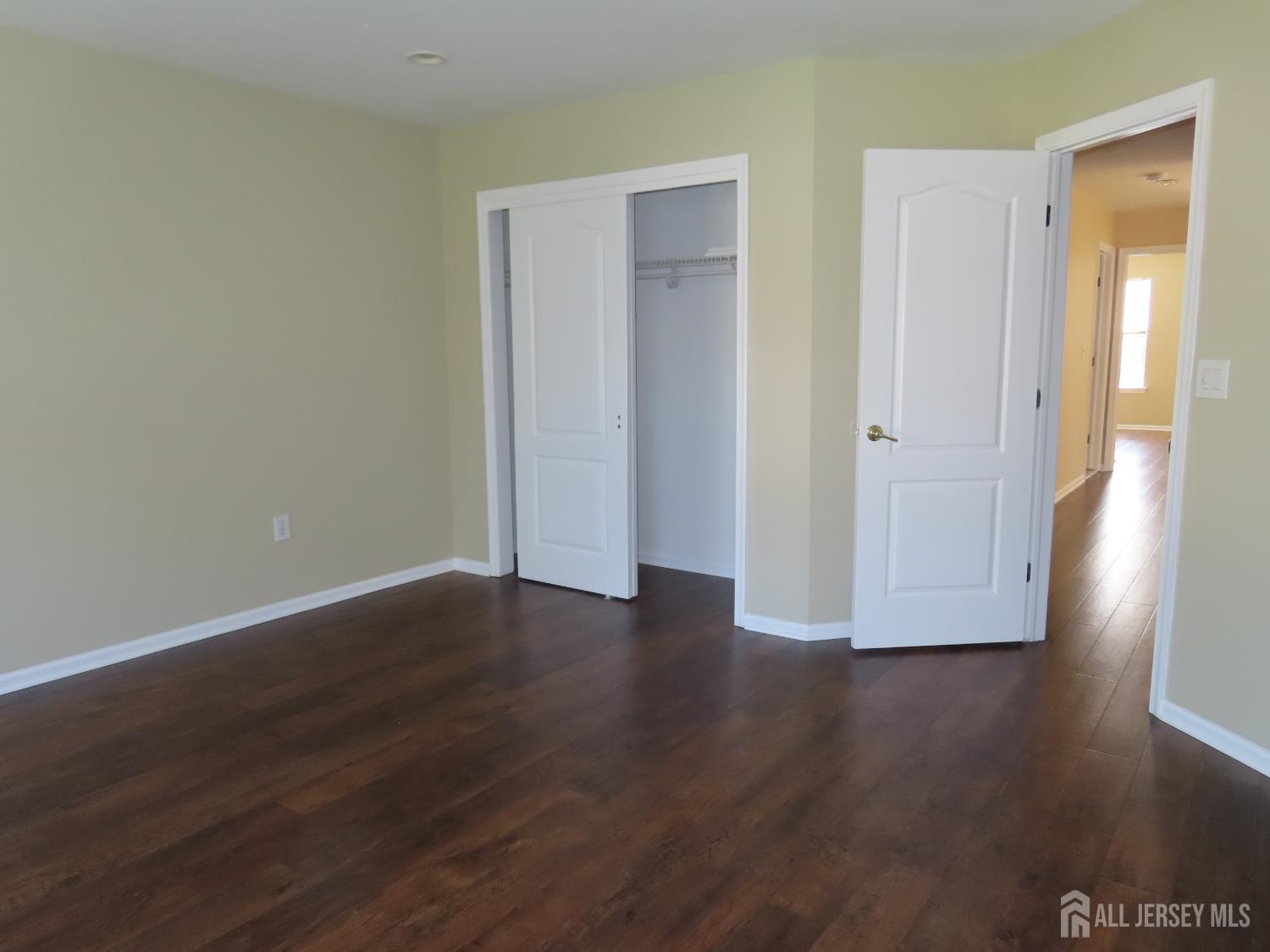 107 Amy Drive North Brunswick NJ 08902