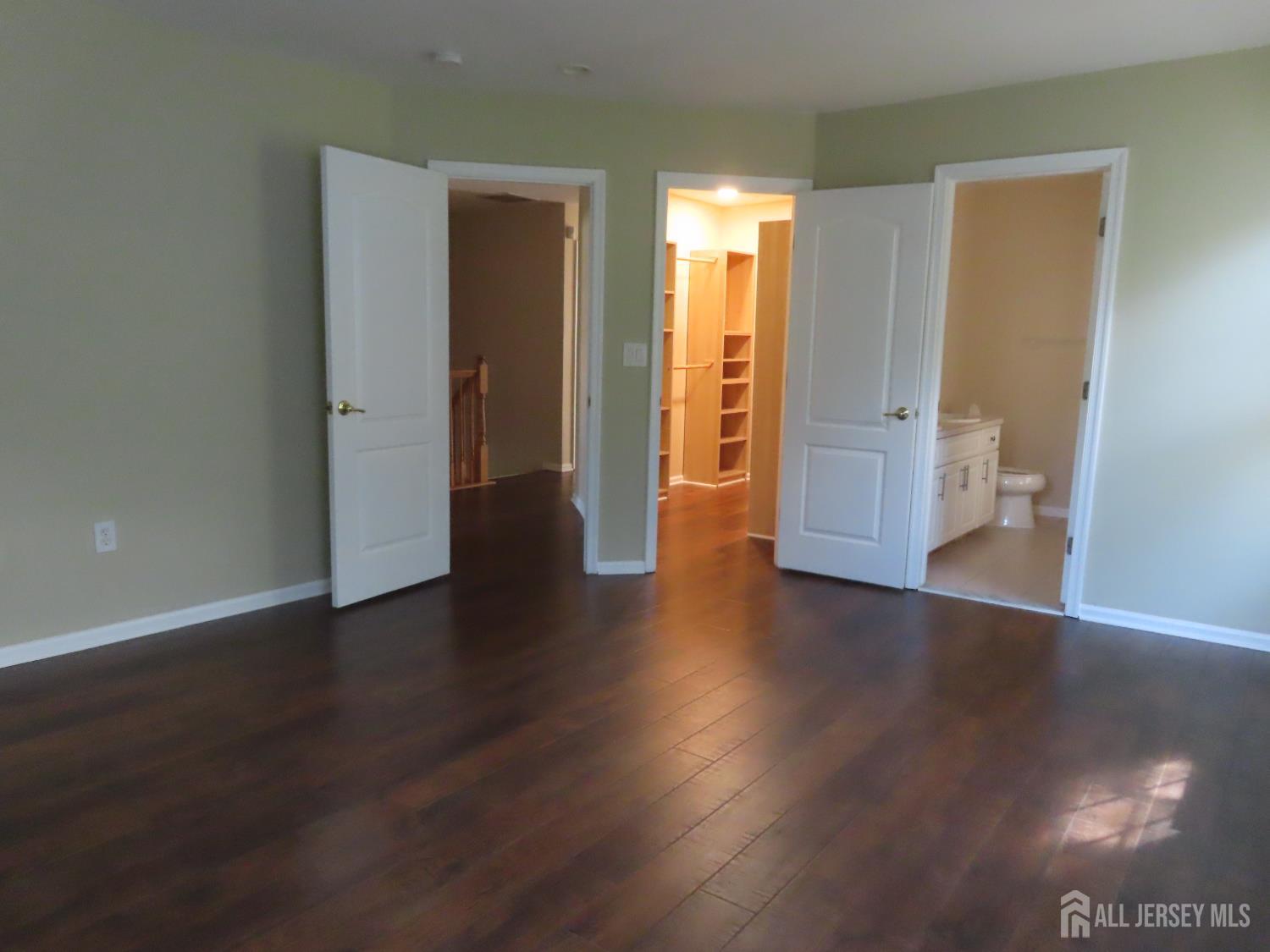 107 Amy Drive North Brunswick NJ 08902