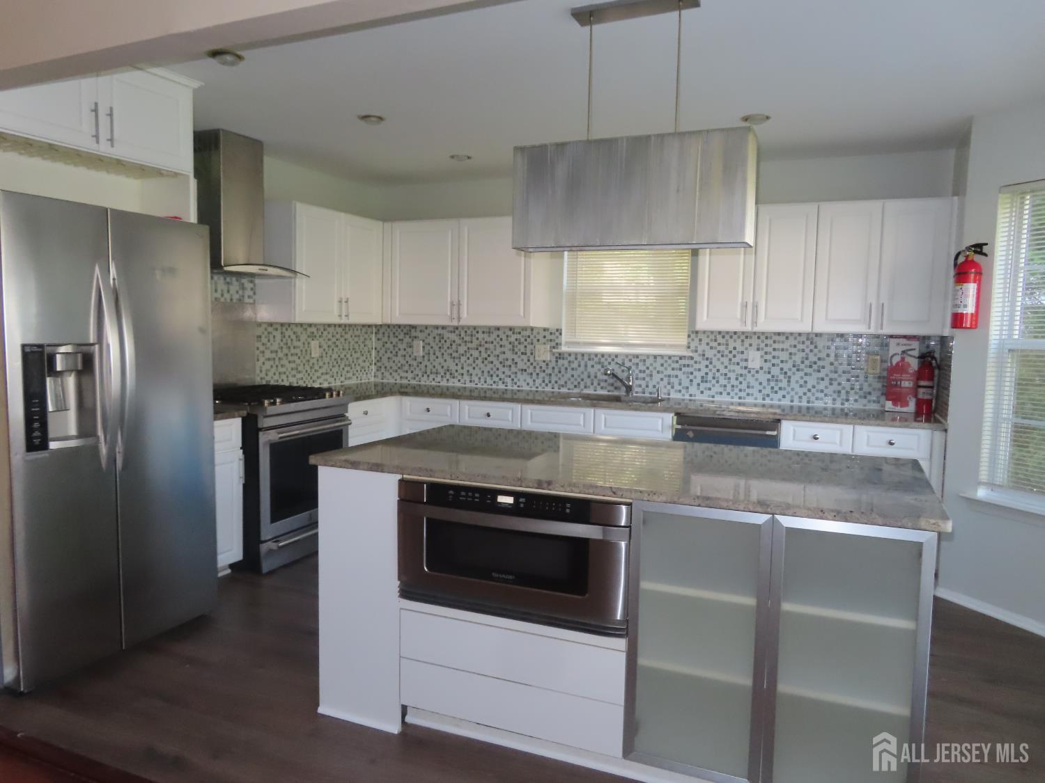 107 Amy Drive North Brunswick NJ 08902