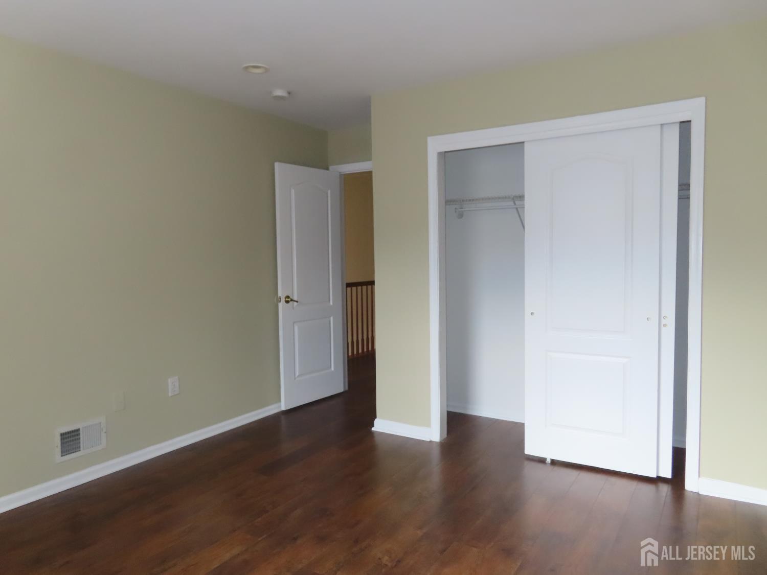 107 Amy Drive North Brunswick NJ 08902
