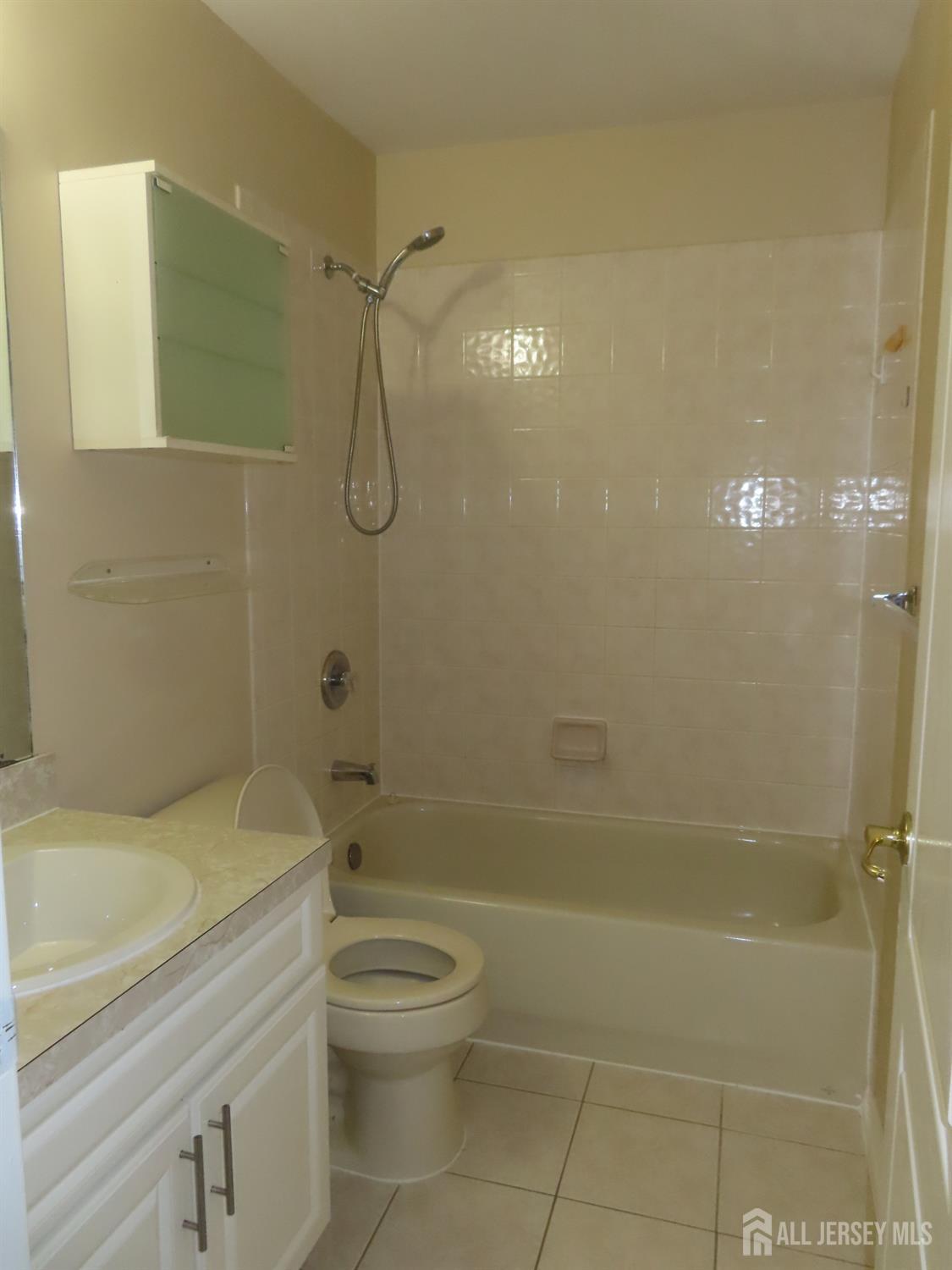 107 Amy Drive North Brunswick NJ 08902