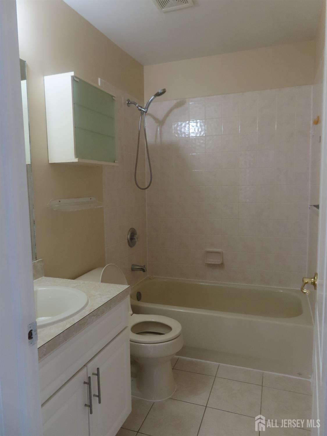 107 Amy Drive North Brunswick NJ 08902