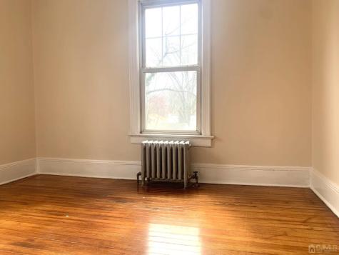 207 Woodbridge Avenue Metuchen NJ 08840
