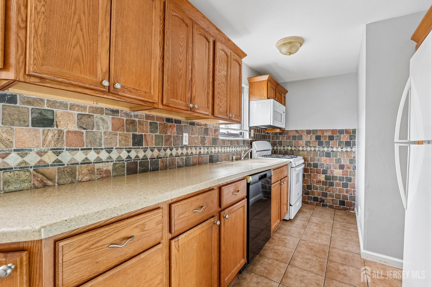 1203 N Oaks Boulevard North Brunswick NJ 08902