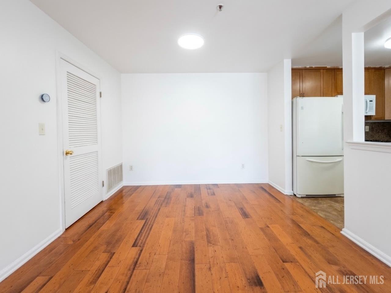 1013 Waterford Drive Edison NJ 08817