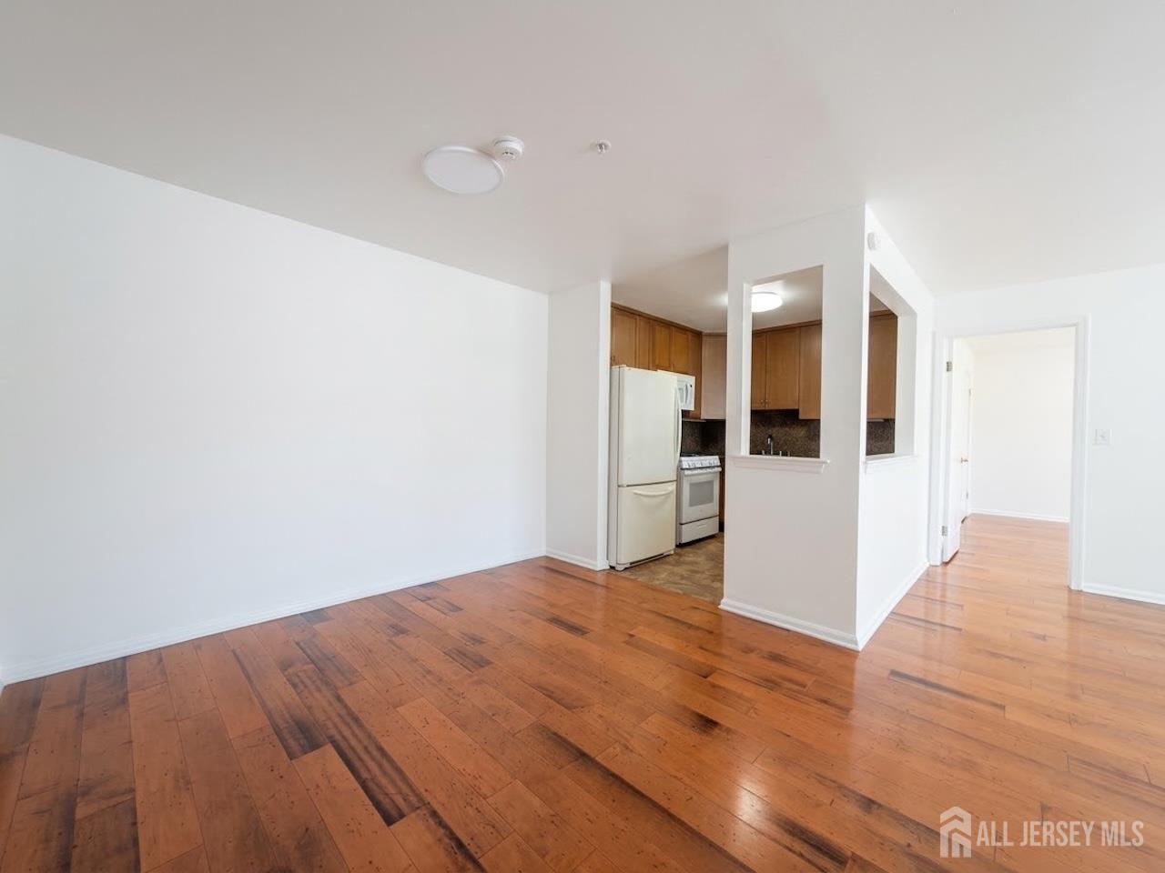 1013 Waterford Drive Edison NJ 08817