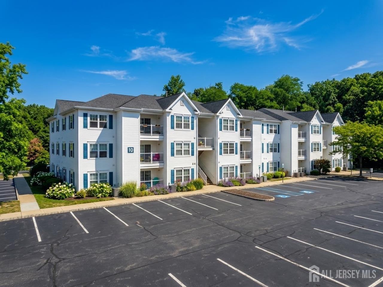 1013 Waterford Drive Edison NJ 08817