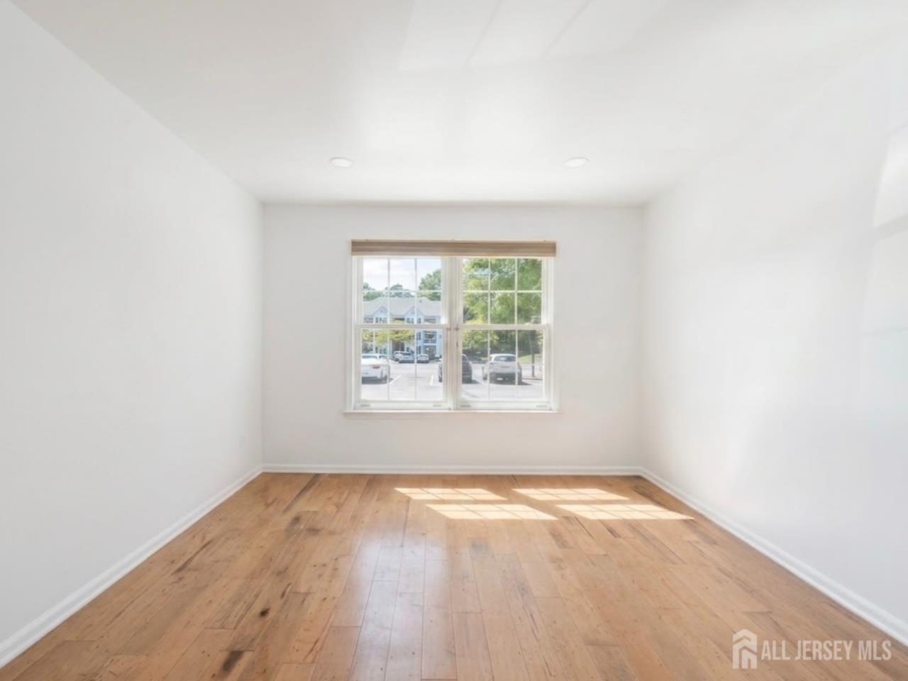 1013 Waterford Drive Edison NJ 08817