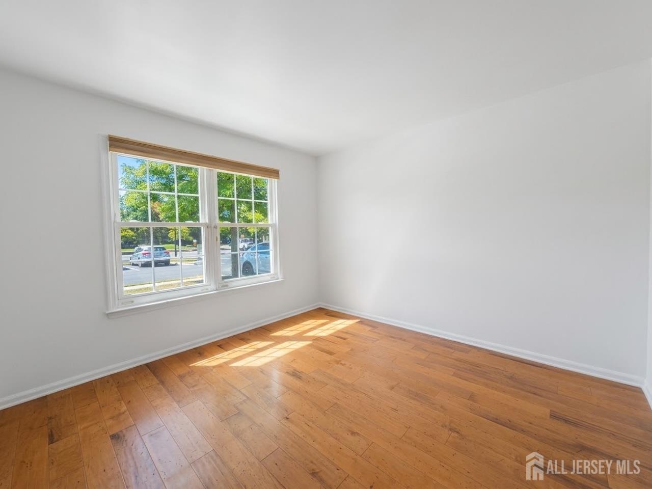 1013 Waterford Drive Edison NJ 08817