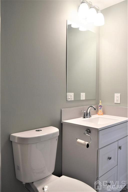 80 Dewey Avenue Colonia NJ 07067