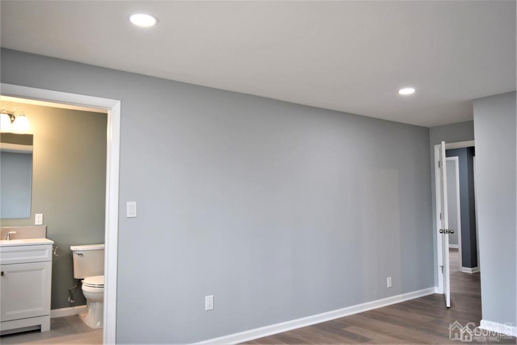 80 Dewey Avenue Colonia NJ 07067