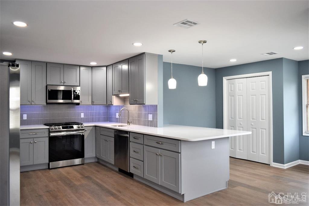 80 Dewey Avenue Colonia NJ 07067