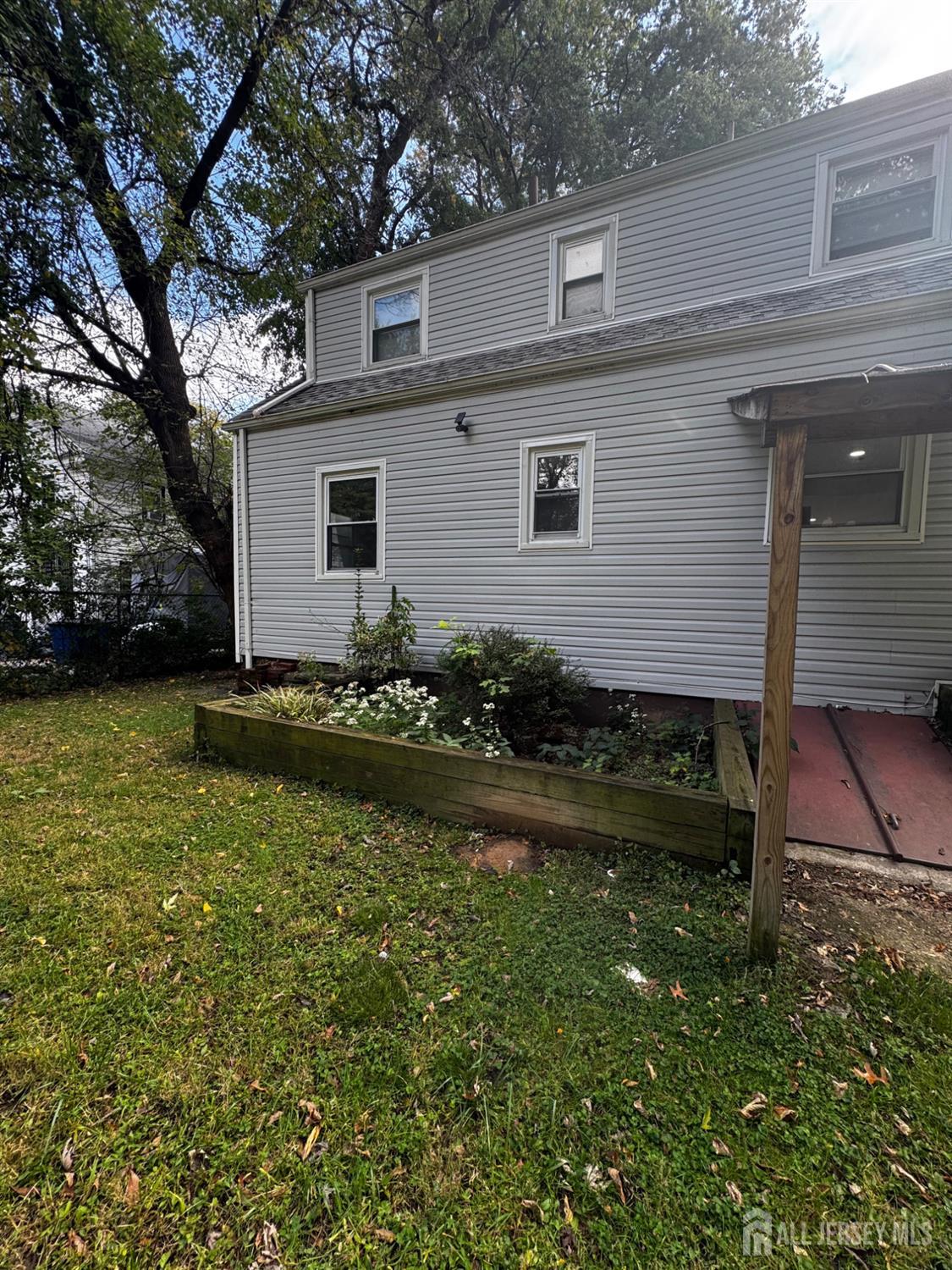 55 Morris Street East Orange NJ 07017