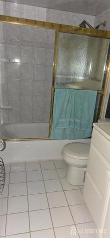 78 Highview Drive Woodbridge Proper NJ 07095