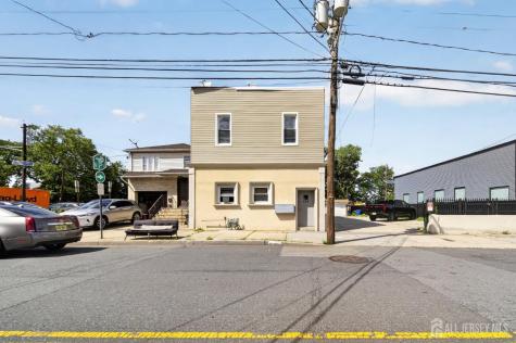 534 Roosevelt Avenue Carteret NJ 07008