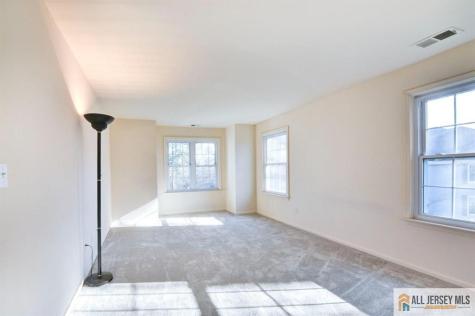 1909 Tanglewood Court Helmetta NJ 08828